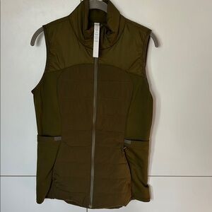 Lululemon down for it all vest size 10